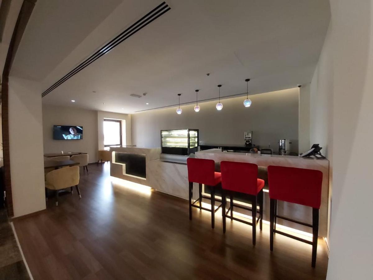 Basrah International Airport Hotel Ngoại thất bức ảnh